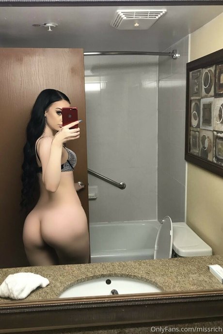 アヘ顔 OnlyFans アート裸 画像