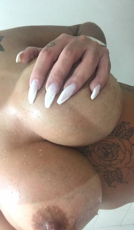 Juju Ferrari xxx女優 写真