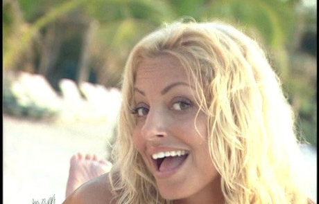 Trish Stratus 美しいポルノスター 写真