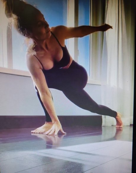 小さいチンポOnlyFans 美しい裸 画像