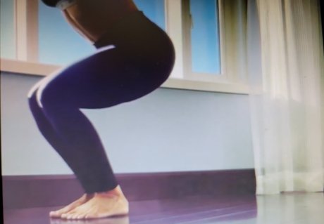 小柄なブロンドの熟女OnlyFans セクシーヌード 写真