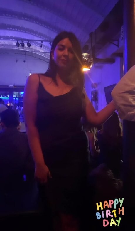 双子のOnlyFans 美しい裸 写真