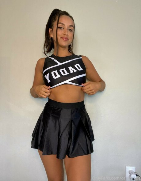 Cat grande ポルノスター 独占 画像