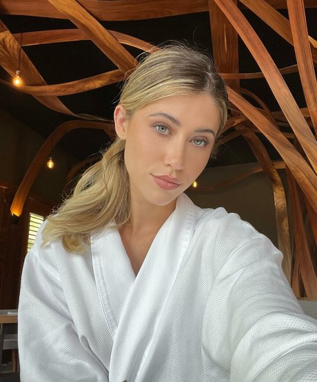 シャワーヌードOnlyFans アート裸 画像