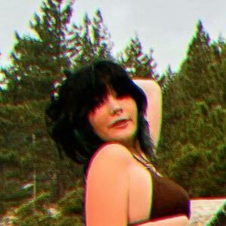 Astithedal ヌード女優 写真