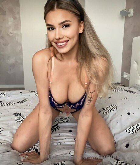 ニューハーフ POV OnlyFans エロチック ギャラリー