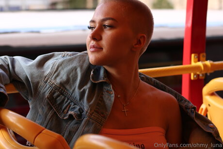 ohmy luna ホットなポルノスター 写真