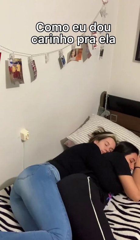 姉妹のOnlyFans アダルト ギャラリー