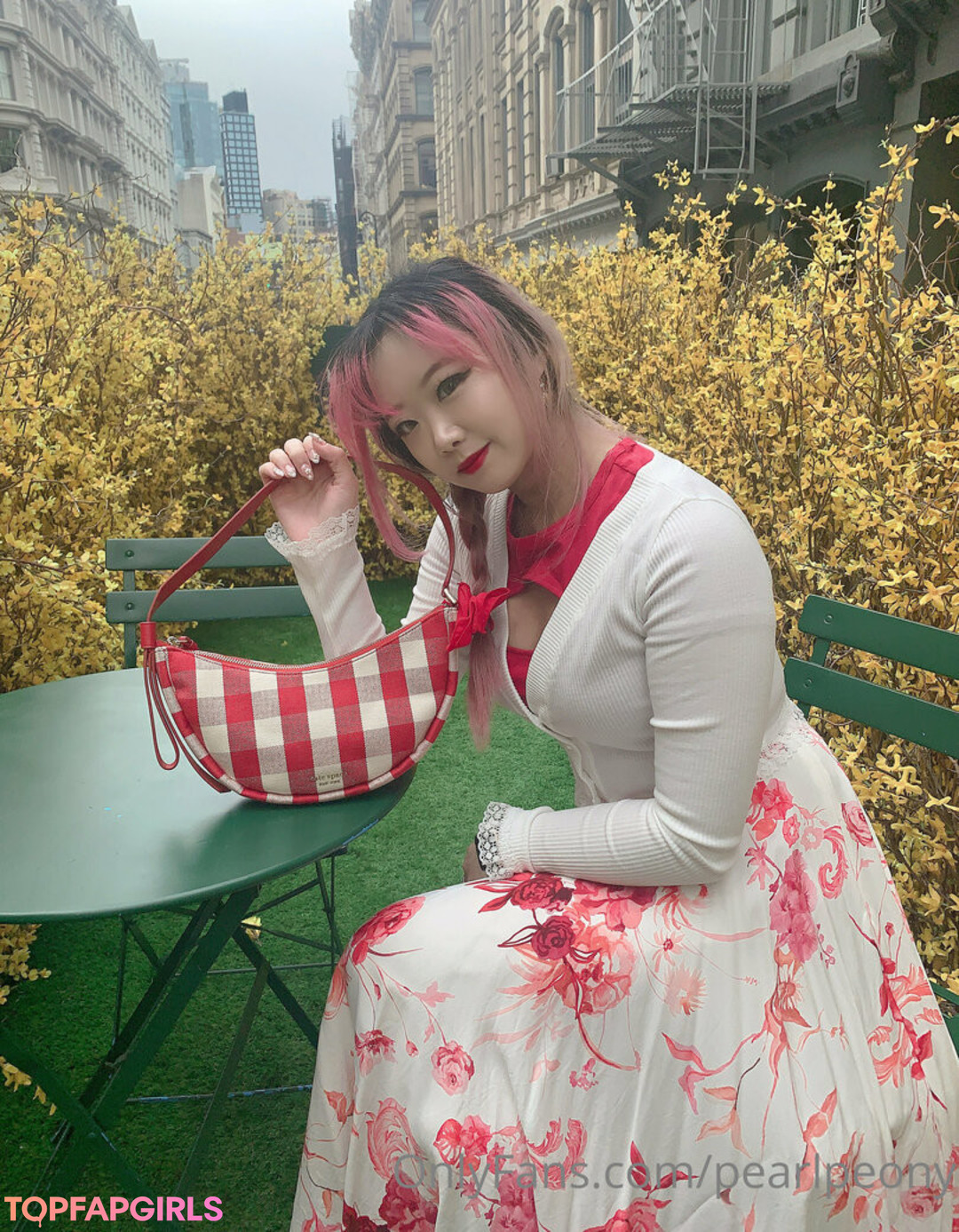 黒檀のシャワー OnlyFans 無料ポルノ 写真