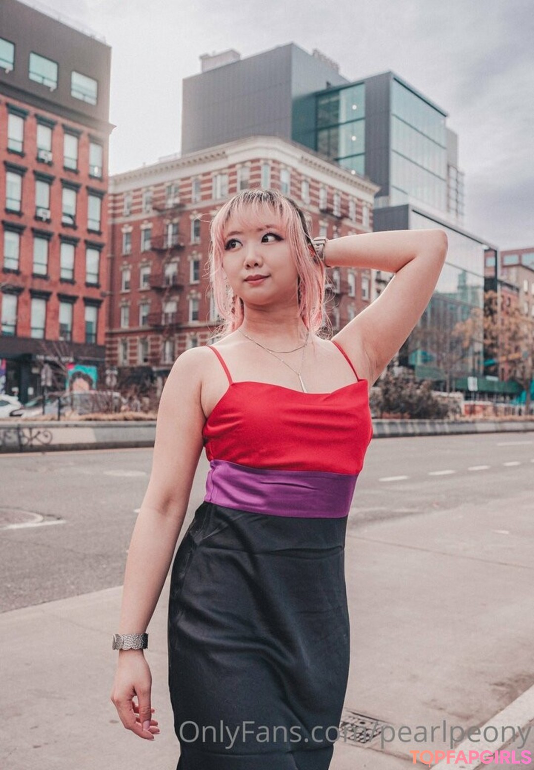 大きなお尻のアジア人OnlyFans アートヌード 画像