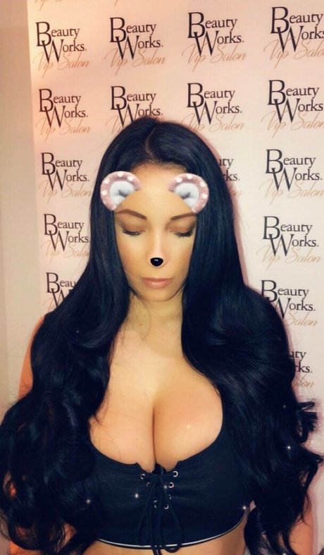 Kelly Louise Sheridan ポルノスター トップ 写真