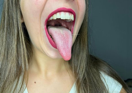 giuliasmouth 素敵なモデル 画像