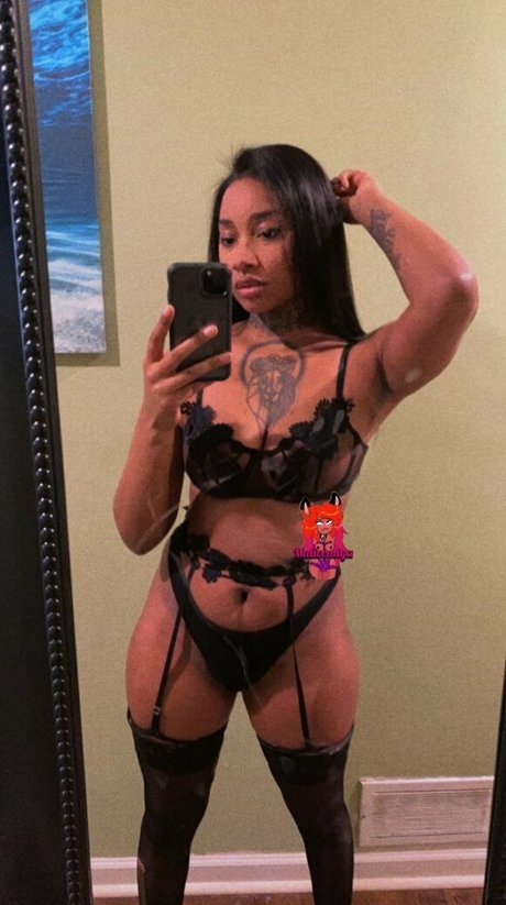 malicemiya ポルノスター ヌード 画像