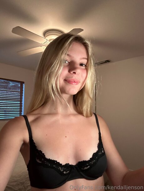 KendallJenson 美しいスター 画像