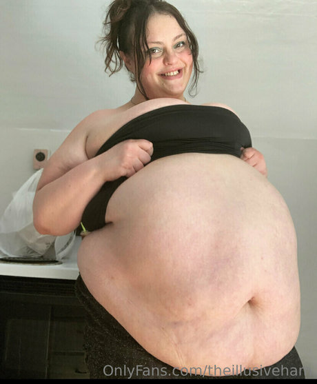 アーミーガールズオンリーファン 無料裸 写真