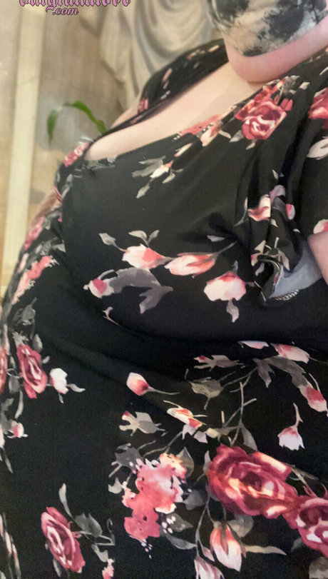 ssbbwlunalove アダルトモデル 画像