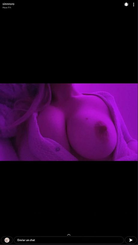 リップスオンリーファンズ ホットヌード 画像