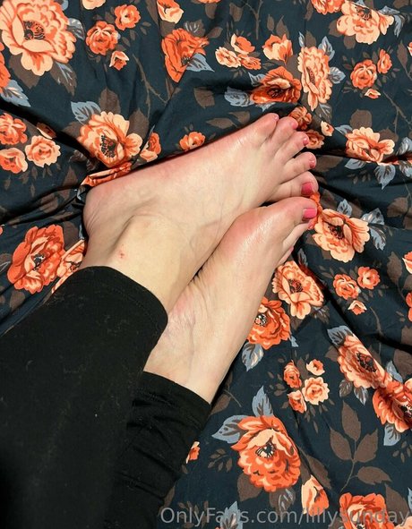 lillysunday セックス女優 画像