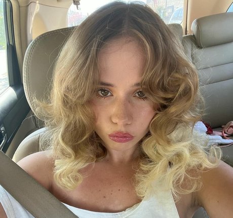 Lexee Smith 裸のポルノスター 写真