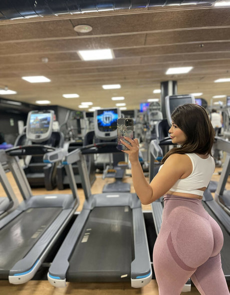 Yasmineacosta12 エロティックなスター 画像