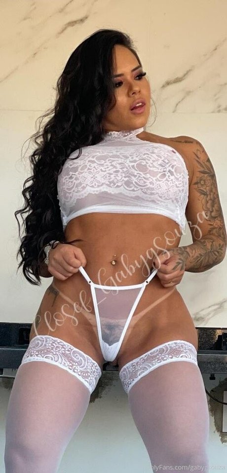 Gaby Souza セックススター 写真