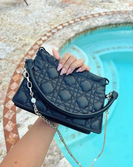 LilyMayMac ポルノスター セクシー 画像