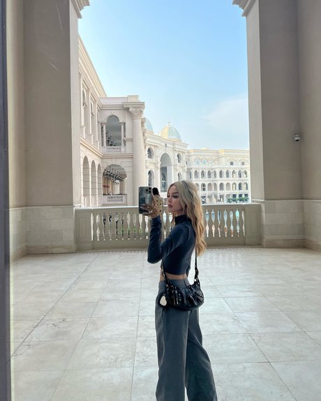 LilyMayMac 裸のポルノスター 画像