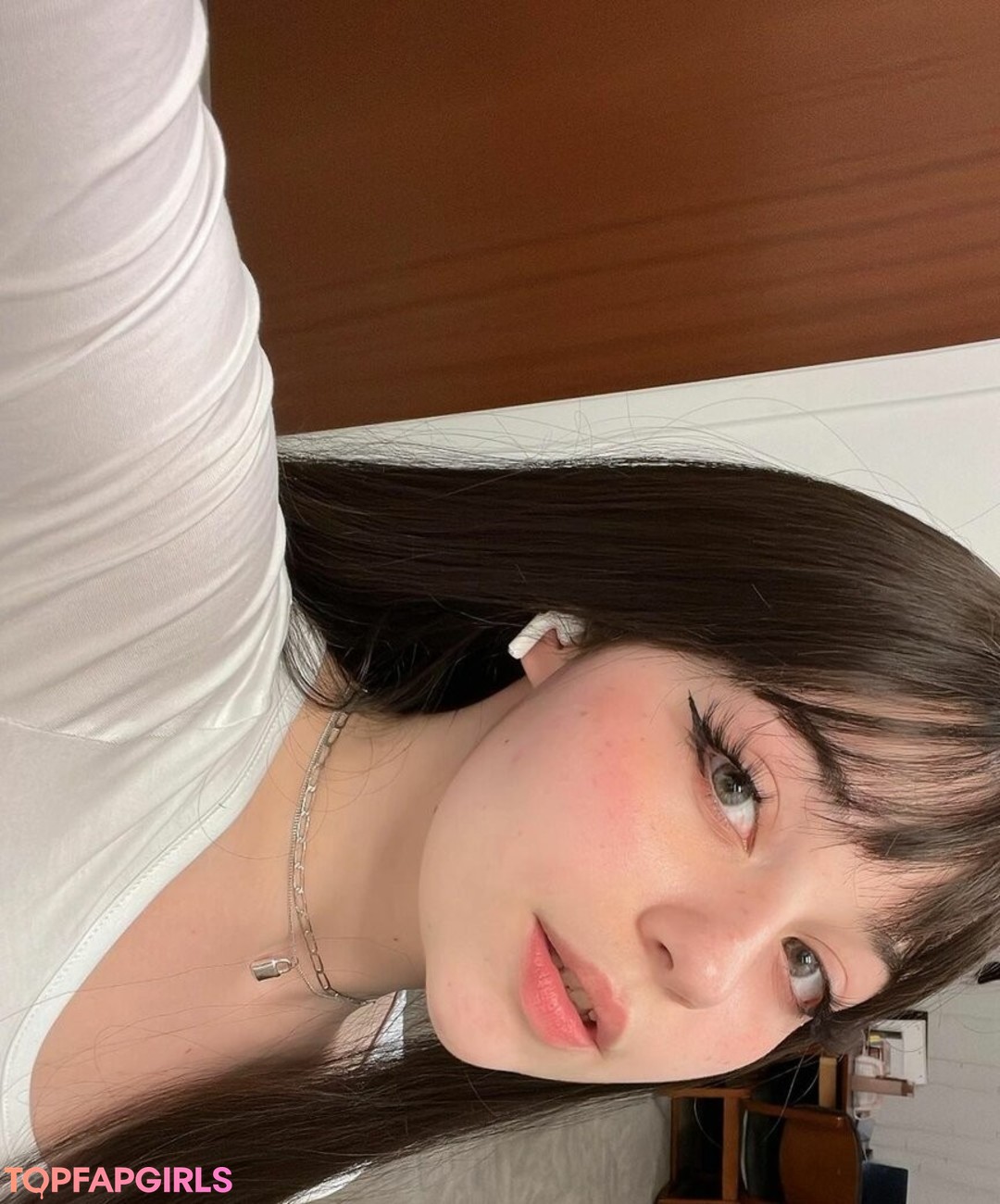 ハンズオンリーファン ヌード 写真