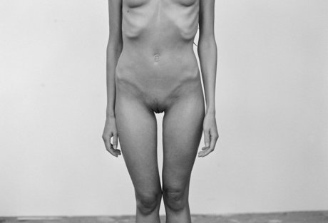 Yana Wex ヌードモデル 写真