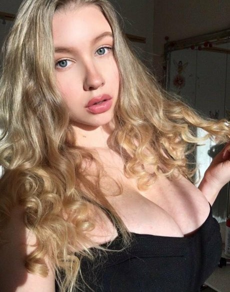 アマチュアペッギングOnlyFans アートポルノ 写真