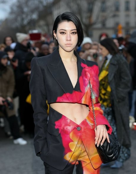 Ayaka Miyoshi profile image