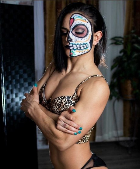 Thunder Rosa トップ女優 写真