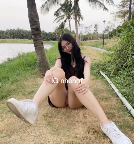 Thanh Nhen セクシーモデル 写真