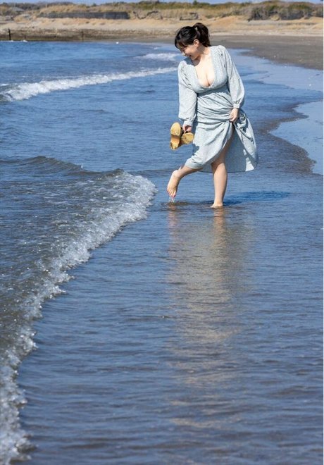 Yuria Yoshine 裸のモデル 写真