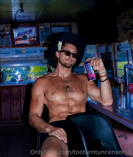 tooturntuncensored ホットなスター 写真