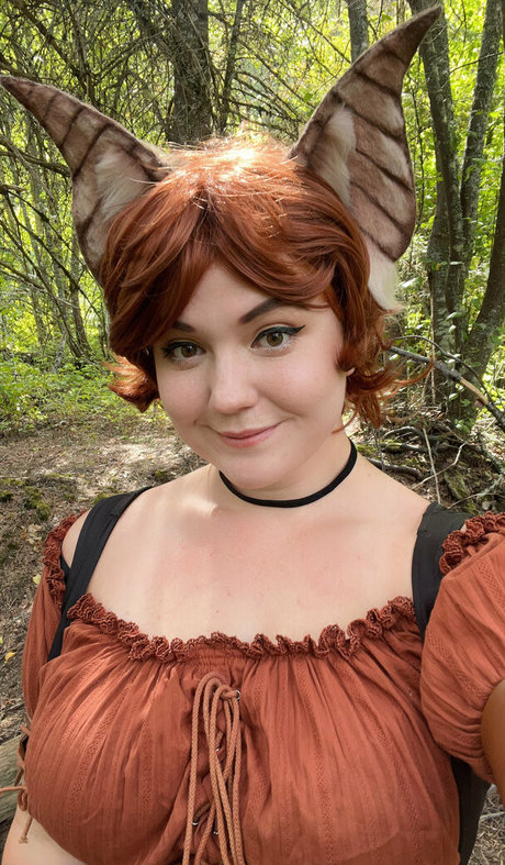 曲線美の熟女OnlyFans 美しい 画像