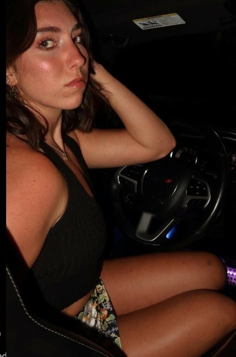 Kenna Lorene スター ヌード 写真