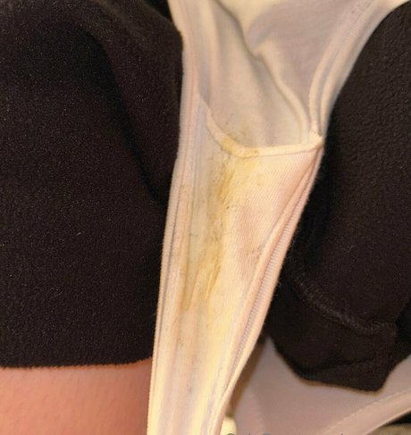 モンスターおっぱいOnlyFans ヌード 写真