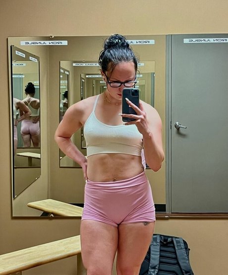 汚いOnlyFans セクシーヌード 写真