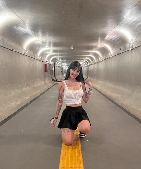 Leticia Caputi 無料スター 画像