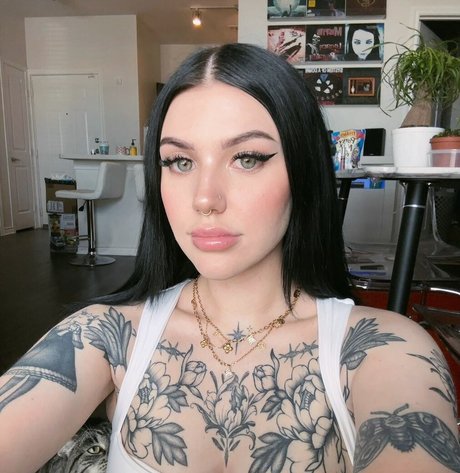 Kalei ポルノ女優 画像