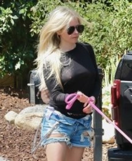 黒檀の小人OnlyFans HD 写真