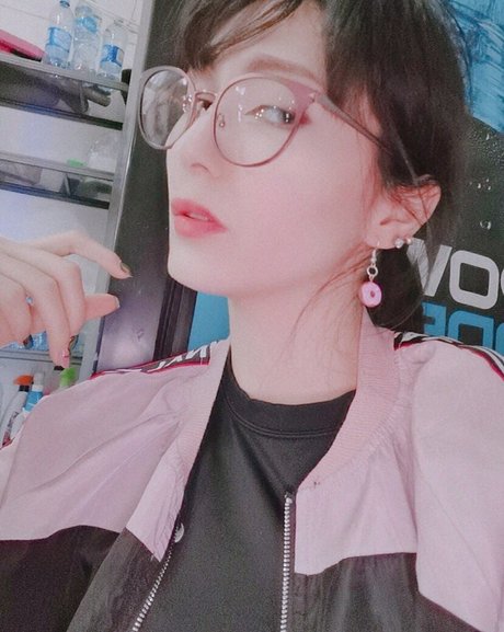 熟女ティーンOnlyFans ホット アーカイブ