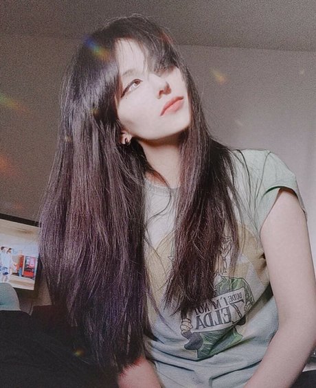 痩せた金髪の熟女OnlyFans 限定 写真