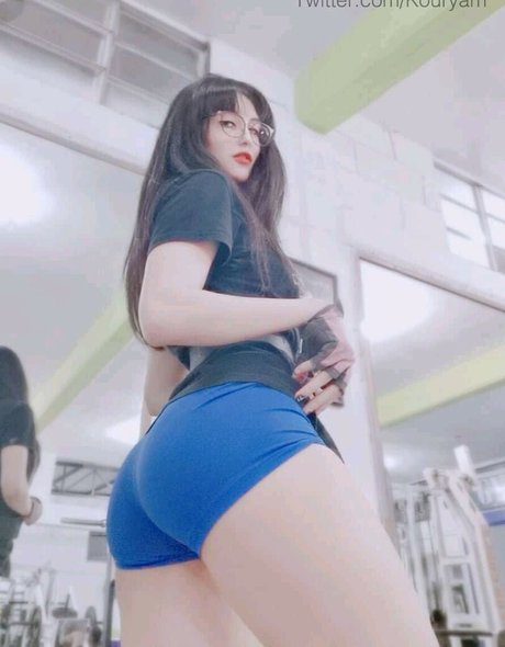 セクシーなブロンドのOnlyFans 美しいヌード 写真