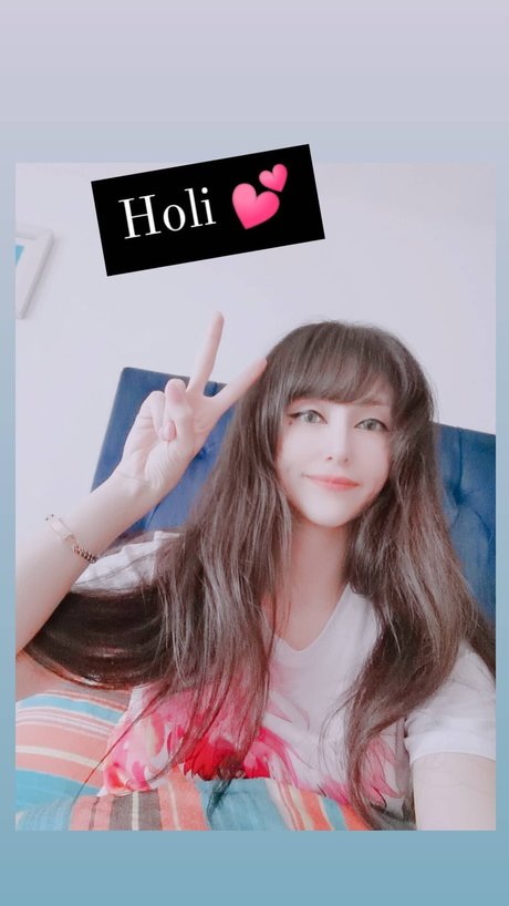 大きな乳首OnlyFans アートヌード 写真