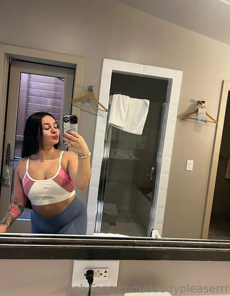 アジアの女の子限定ファン HD 写真