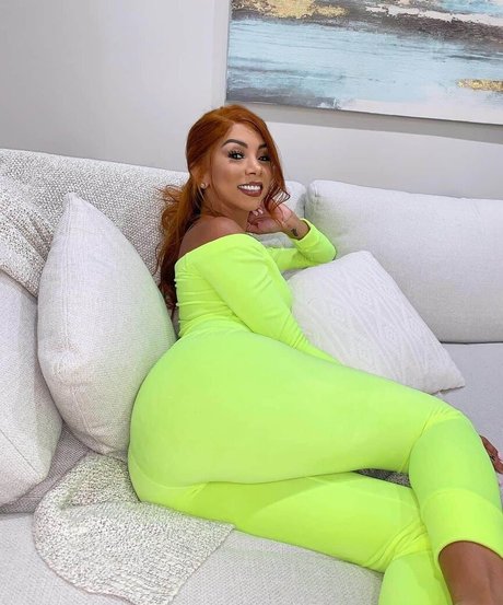 Brittany Renner 素敵なモデル 写真