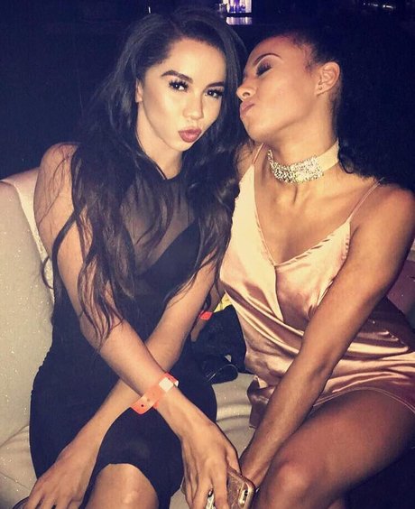 美しいロシアのOnlyFans ポルノ 写真