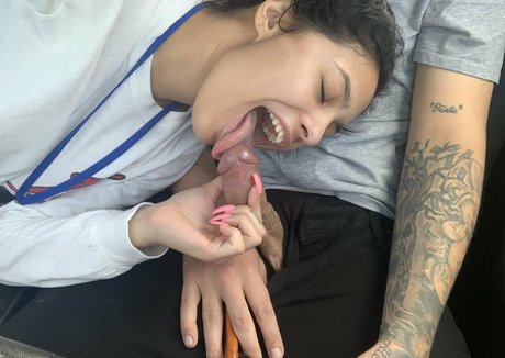 msserenasantos かわいいポルノスター 画像